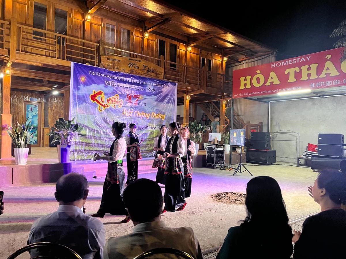 Homestay Hoa Thao - Bus ,Trek & Motorbike Mu Cang Chai Exterior foto
